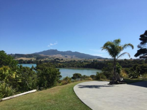 STAY AT RAGLAN - Large 2 bedroom